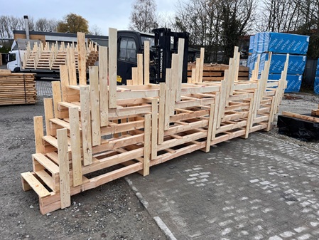 Transportgestelle aus Holz für Industrie und Logistik