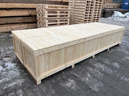 Seetaugliche Exportkiste aus Vollholz mit verschraubtem Deckel